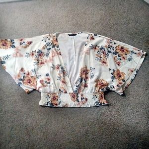 NWOT Shein short sleeve floral top sz L